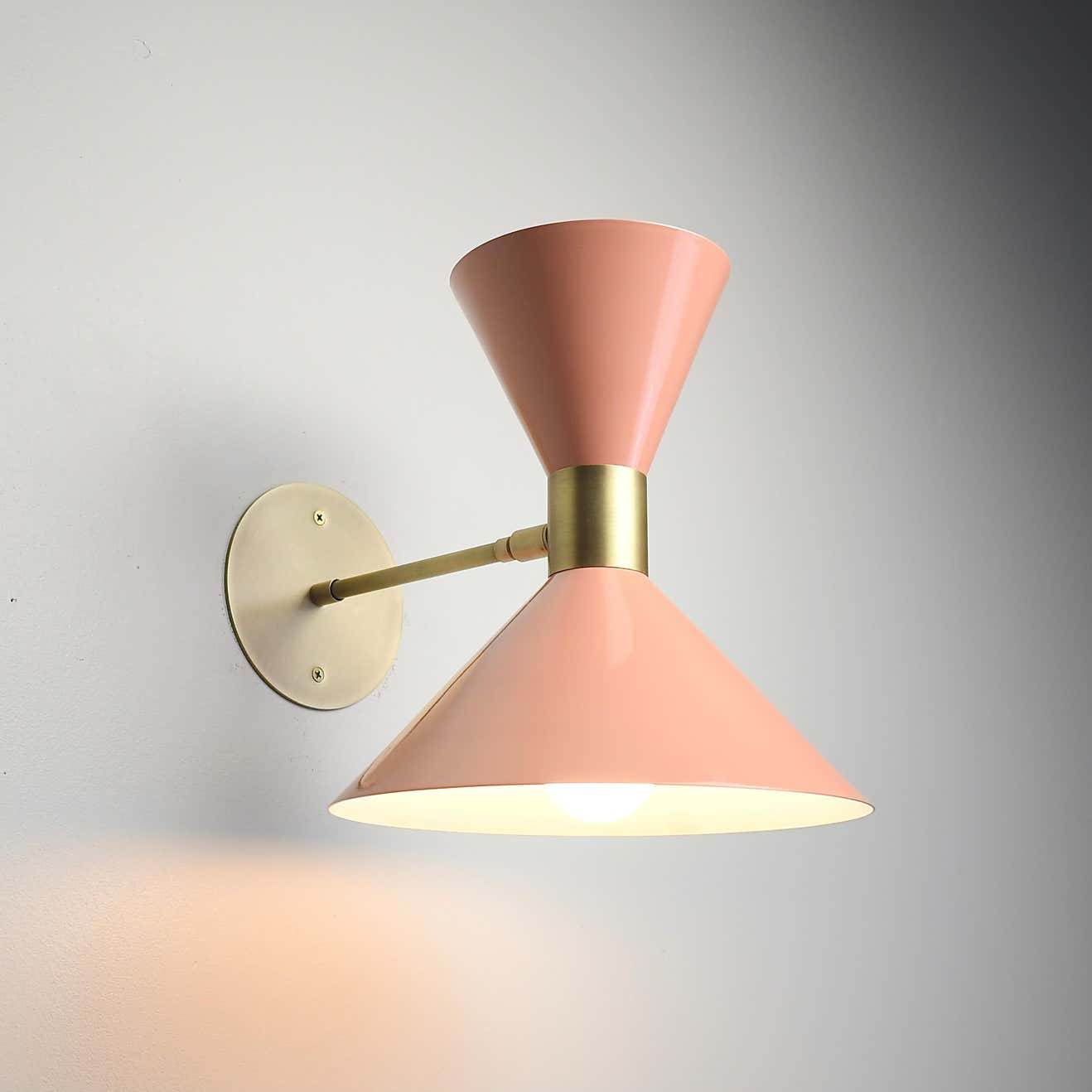 Monarch Wall Sconce (Brushed Brass, Mannequin)