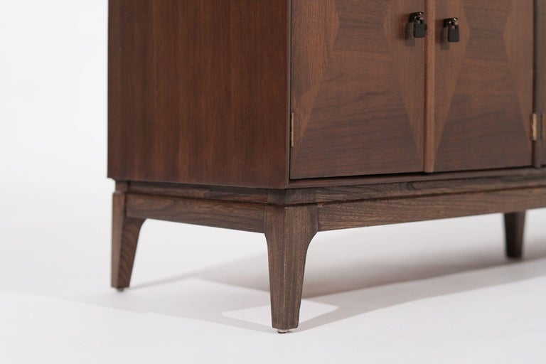 Mid-Century Modern Low Profile Credenza in Walnut, circa 1950s