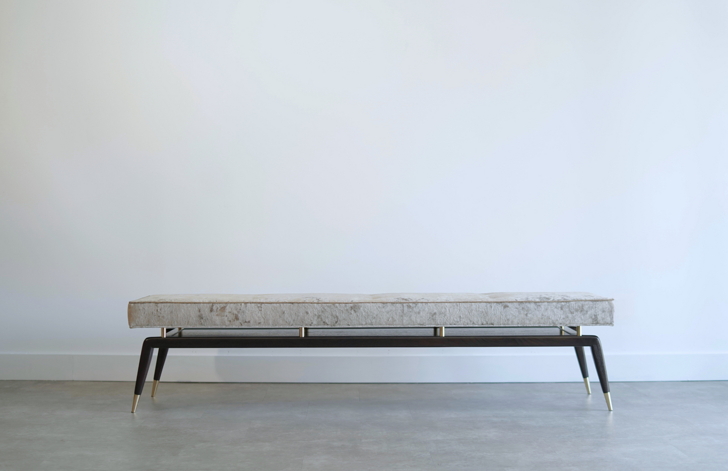 GIO Bench Series 72 in Espresso