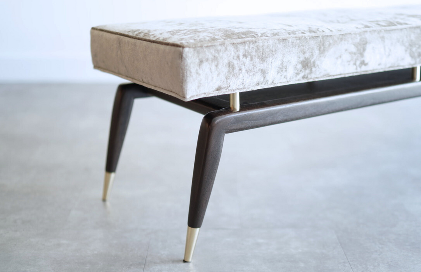 GIO Bench Series 72 in Espresso