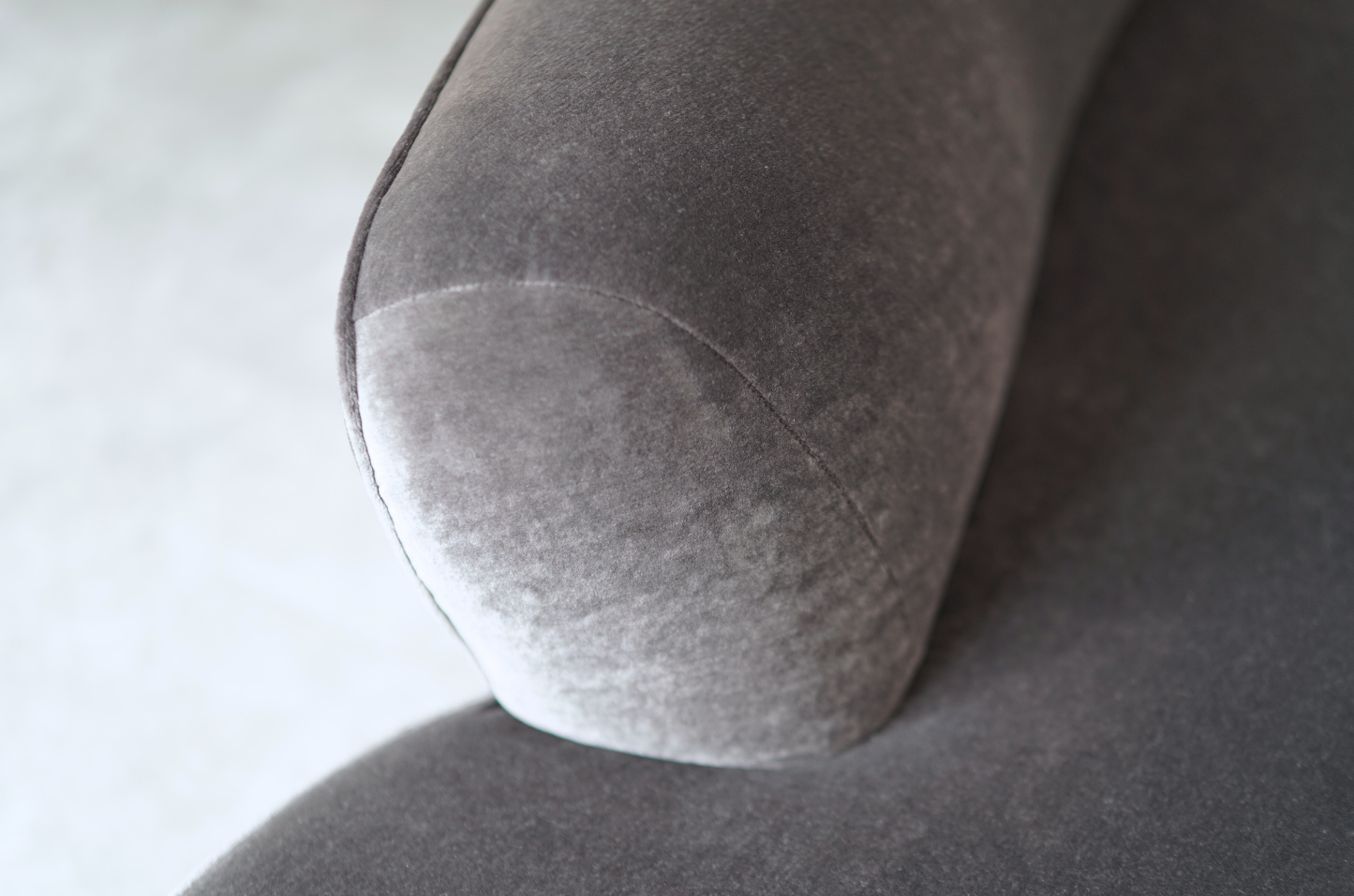 Serpentine Sofa by Vladimir Kagan in Mohair, Model 150BS, 2000s