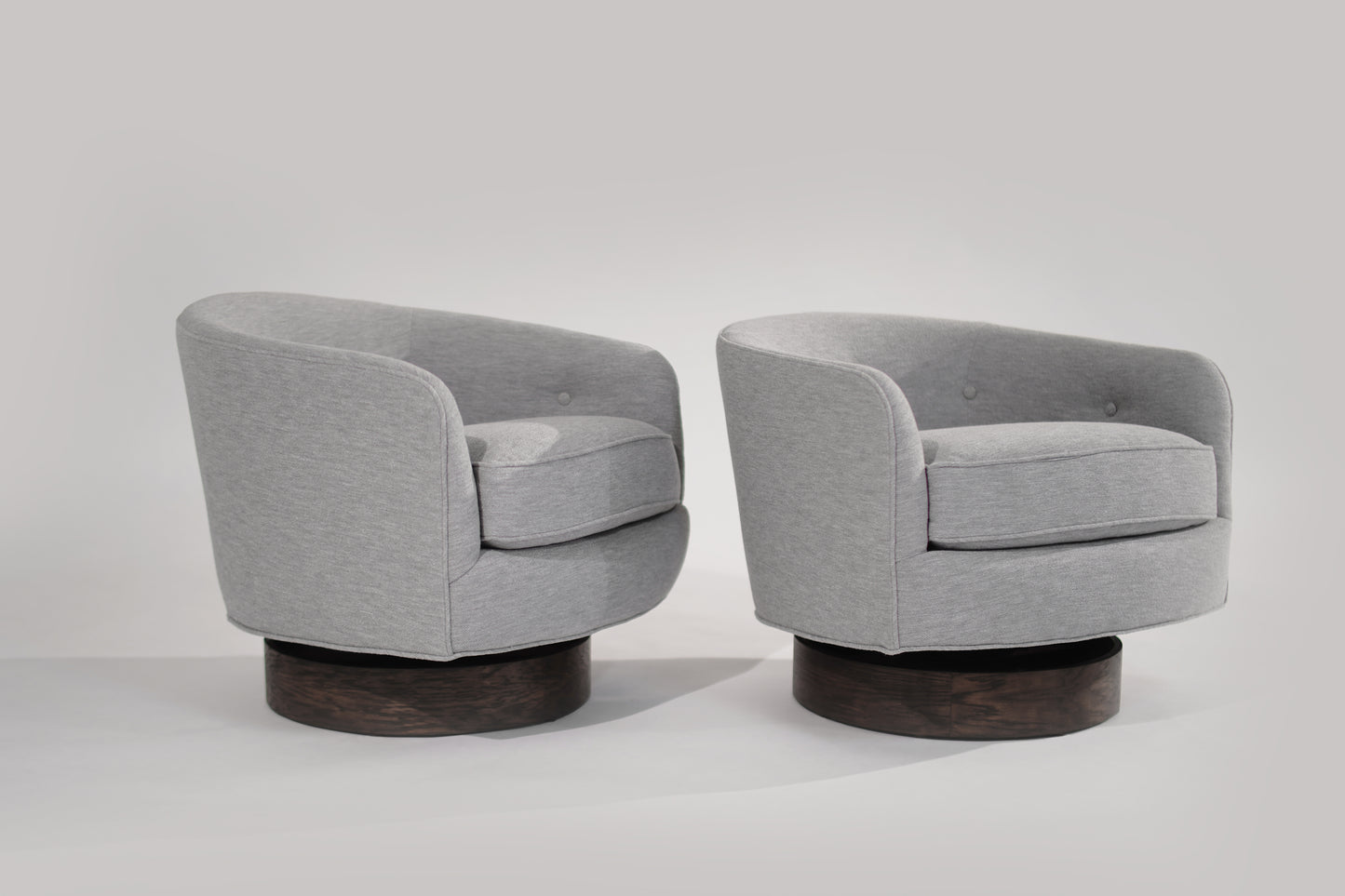 Set of Swivel Tilt Lounge Chairs by Milo Baughman, C. 1960s
