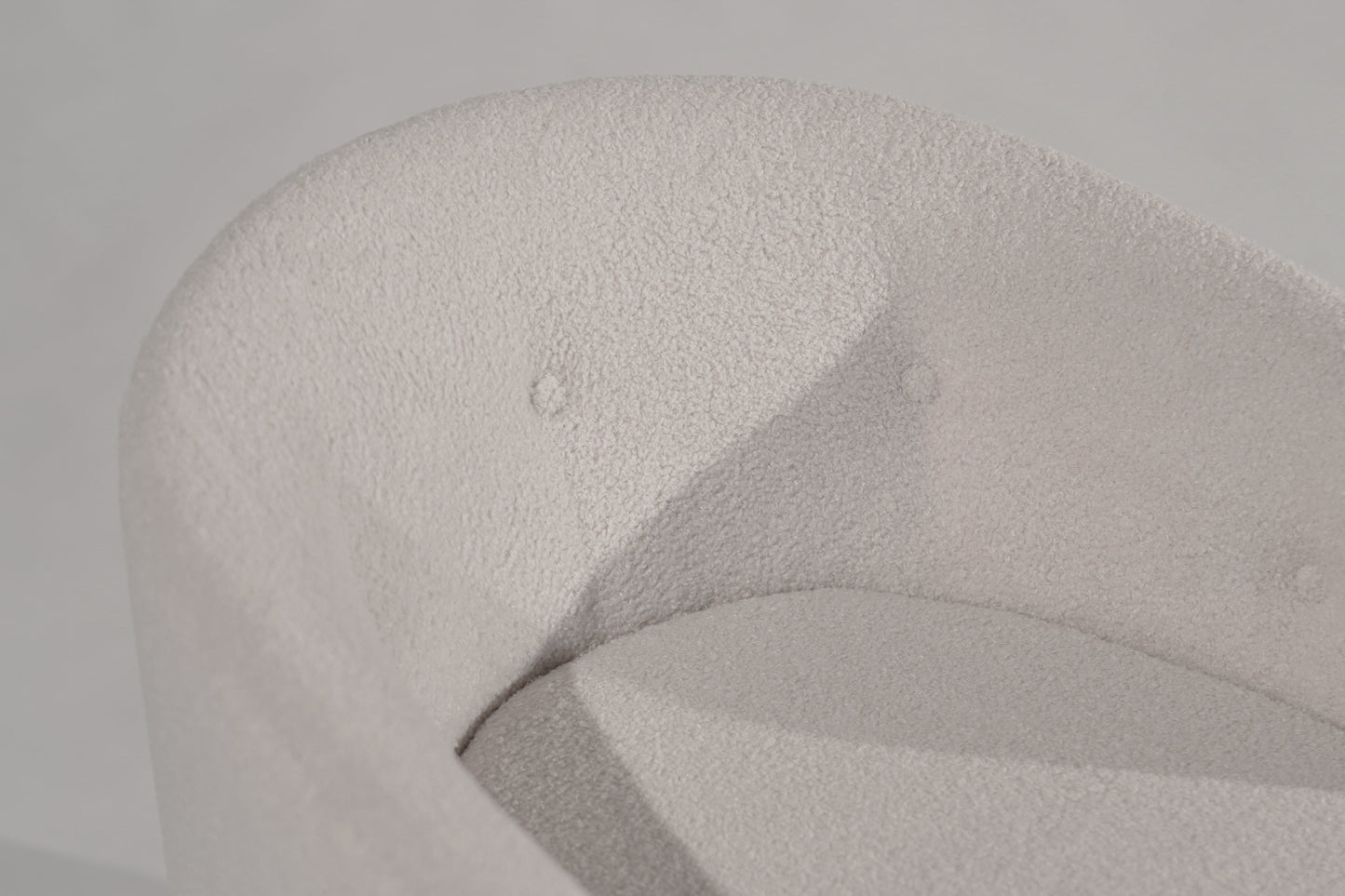 Set of Swivel Chairs on Walnut Supports by Milo Baughman, C. 1970s