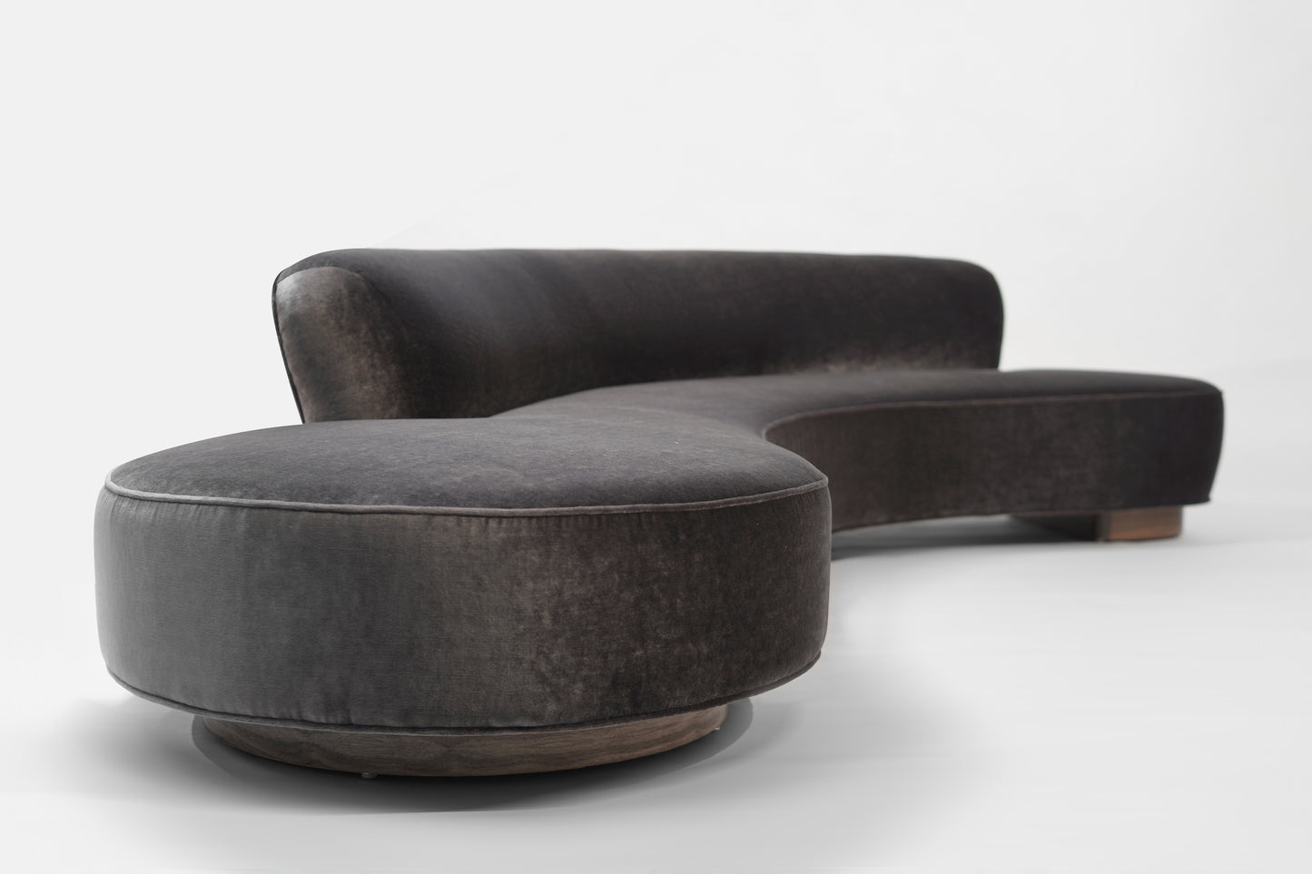 Serpentine Sofa by Vladimir Kagan in Mohair, Model 150BS, 2000s