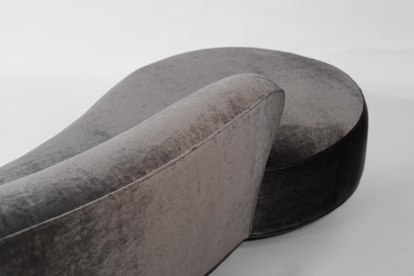 Serpentine Sofa by Vladimir Kagan in Mohair, Model 150BS, 2000s