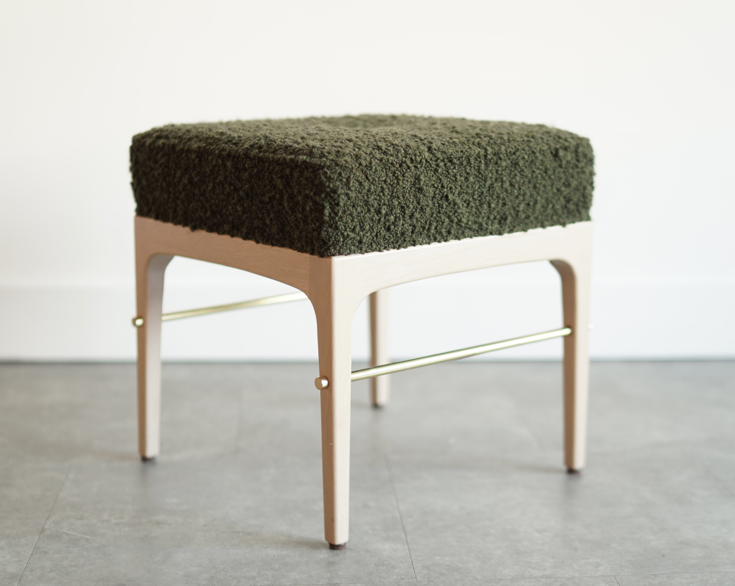 Linear Stool in White Oak Series 18