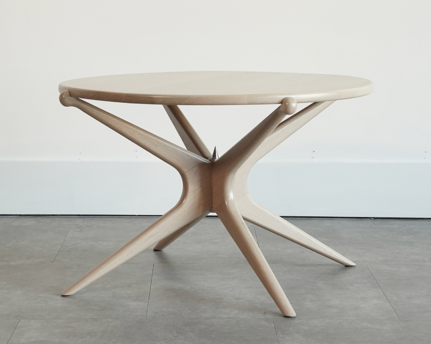 Gazelle End Table Petite