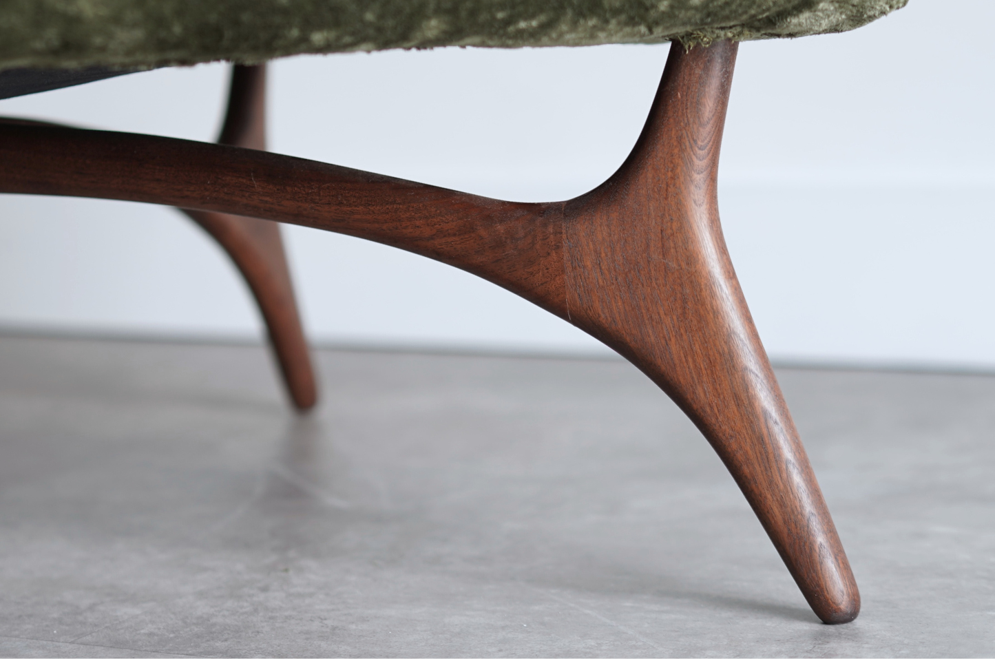 Sculptural Walnut Ottoman by Vladimir Kagan, C. 1950s