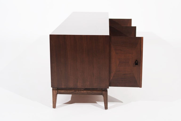 Mid-Century Modern Low Profile Credenza in Walnut, circa 1950s