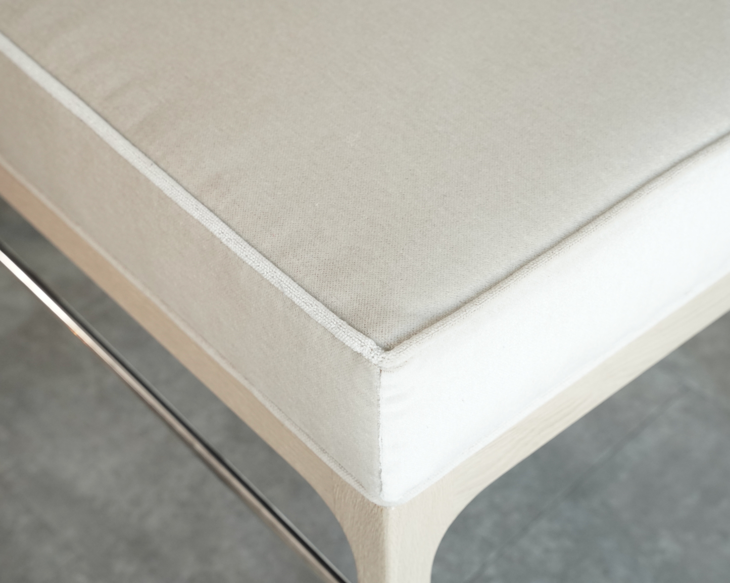 Linear Bench in White Oak Series 60