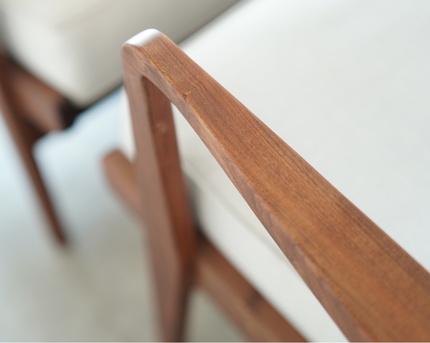 Walnut Lounge Chairs in Grey Linen by Jens Risom, Model U430, C. 1950s