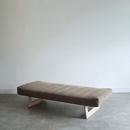 ZEN Daybed in White Oak
