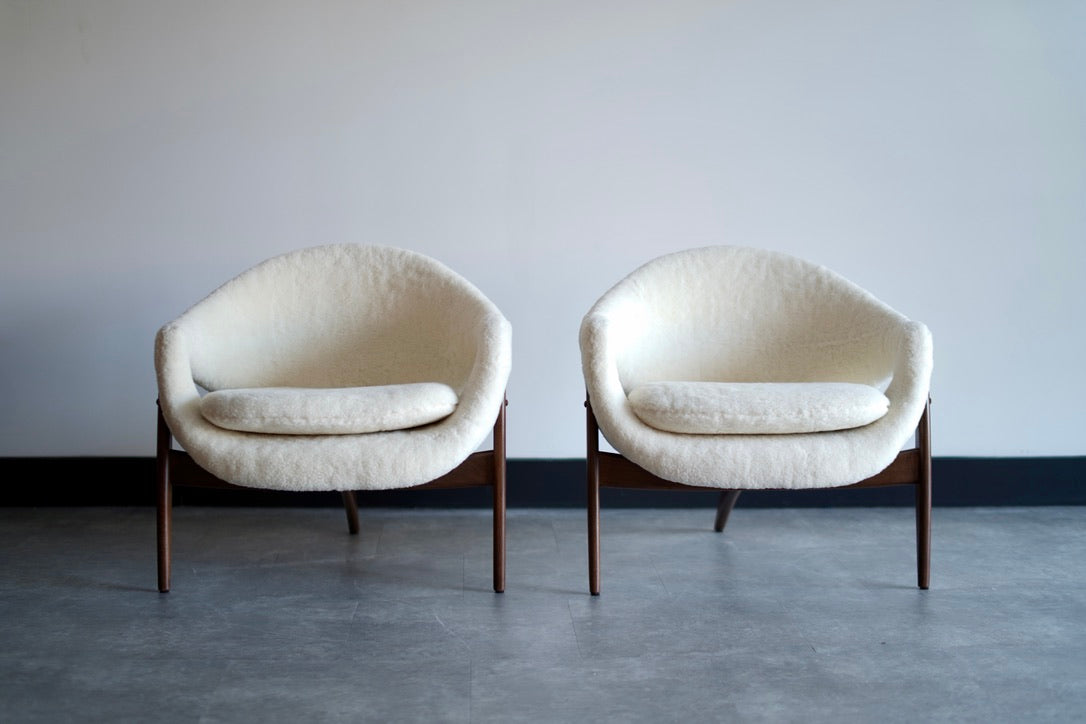 Sculptural Lounge Chairs in Shearling by Luigi Tiengo, Canada, C. 1960s