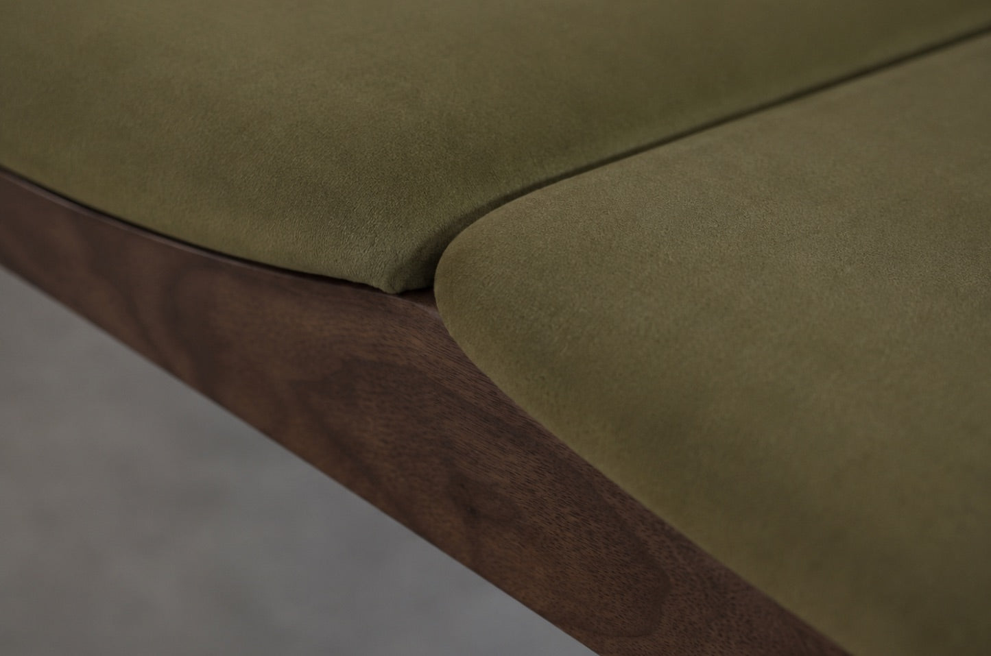 Wave III Bench in Espresso Walnut