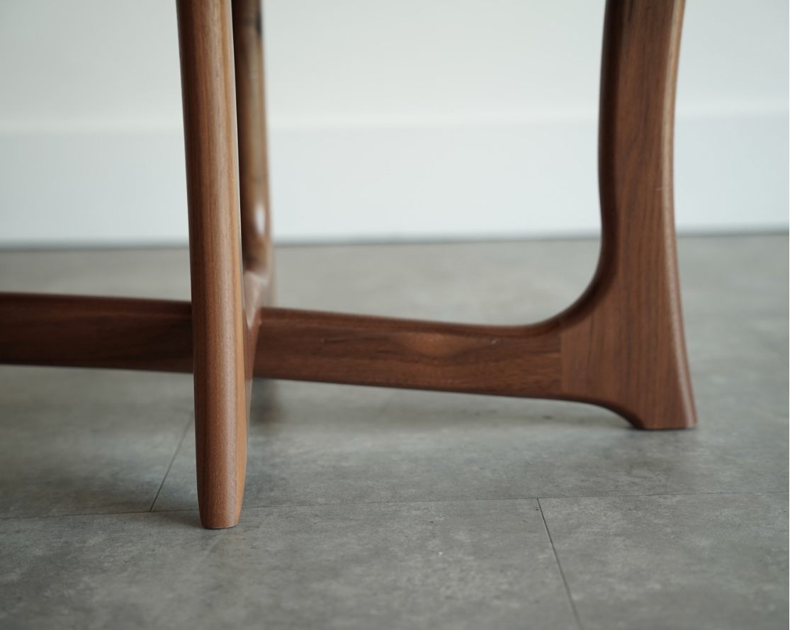 Forma Bench Series 60 in Natural Walnut