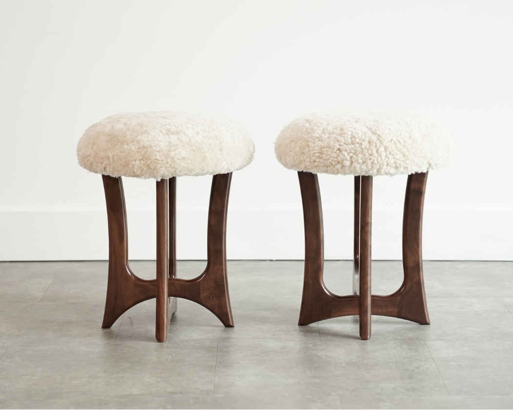 FORMA Stool in Special Walnut and Shearling