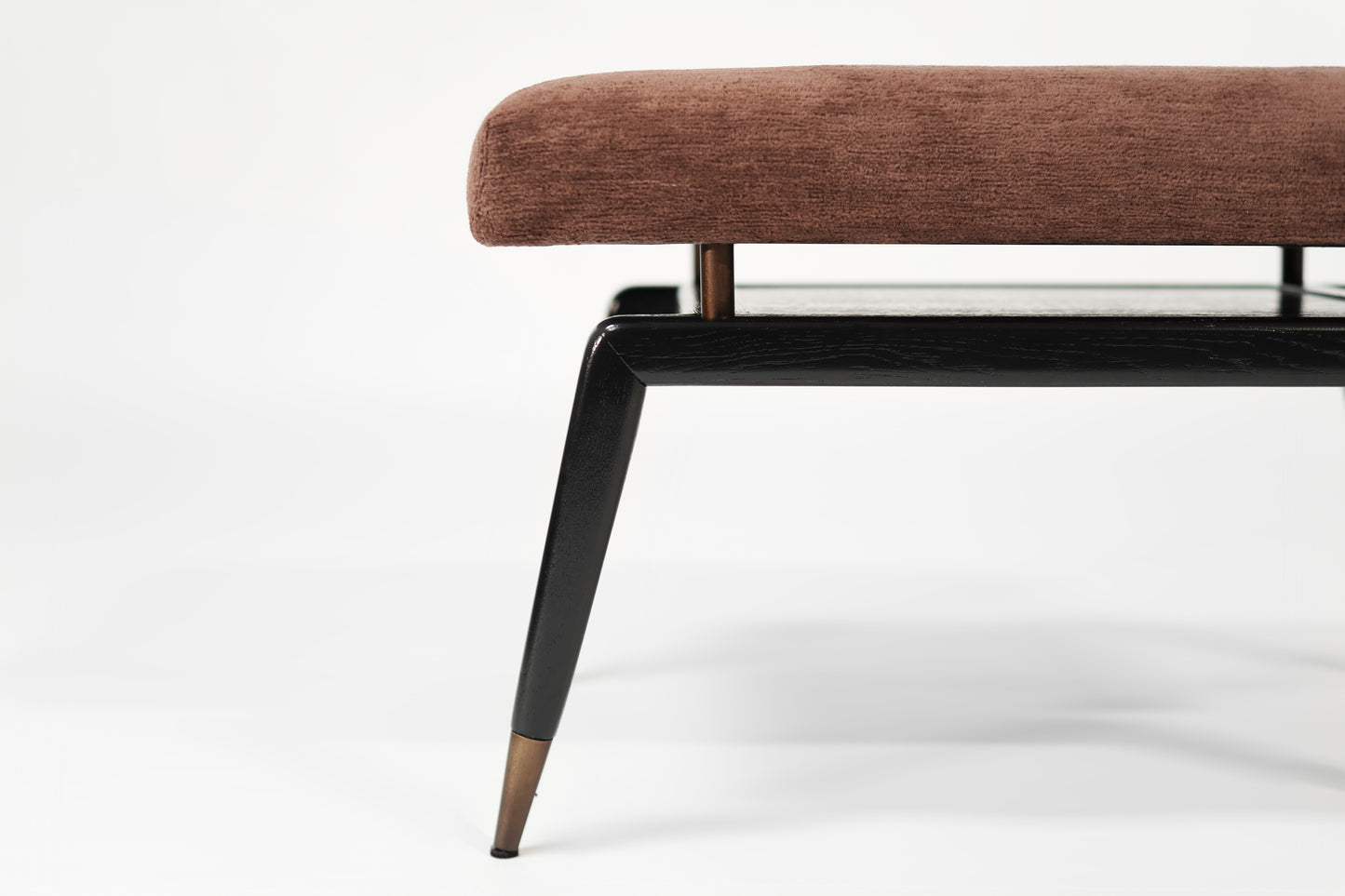 GIO Bench Series 32 in Blackout Oak