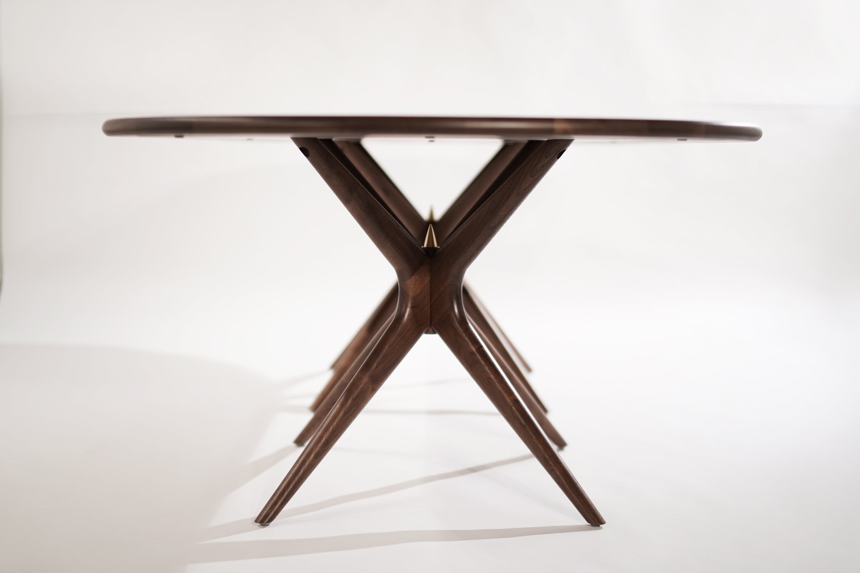 Gazelle Dining Table in Natural Walnut Oval - Thumbnail 5