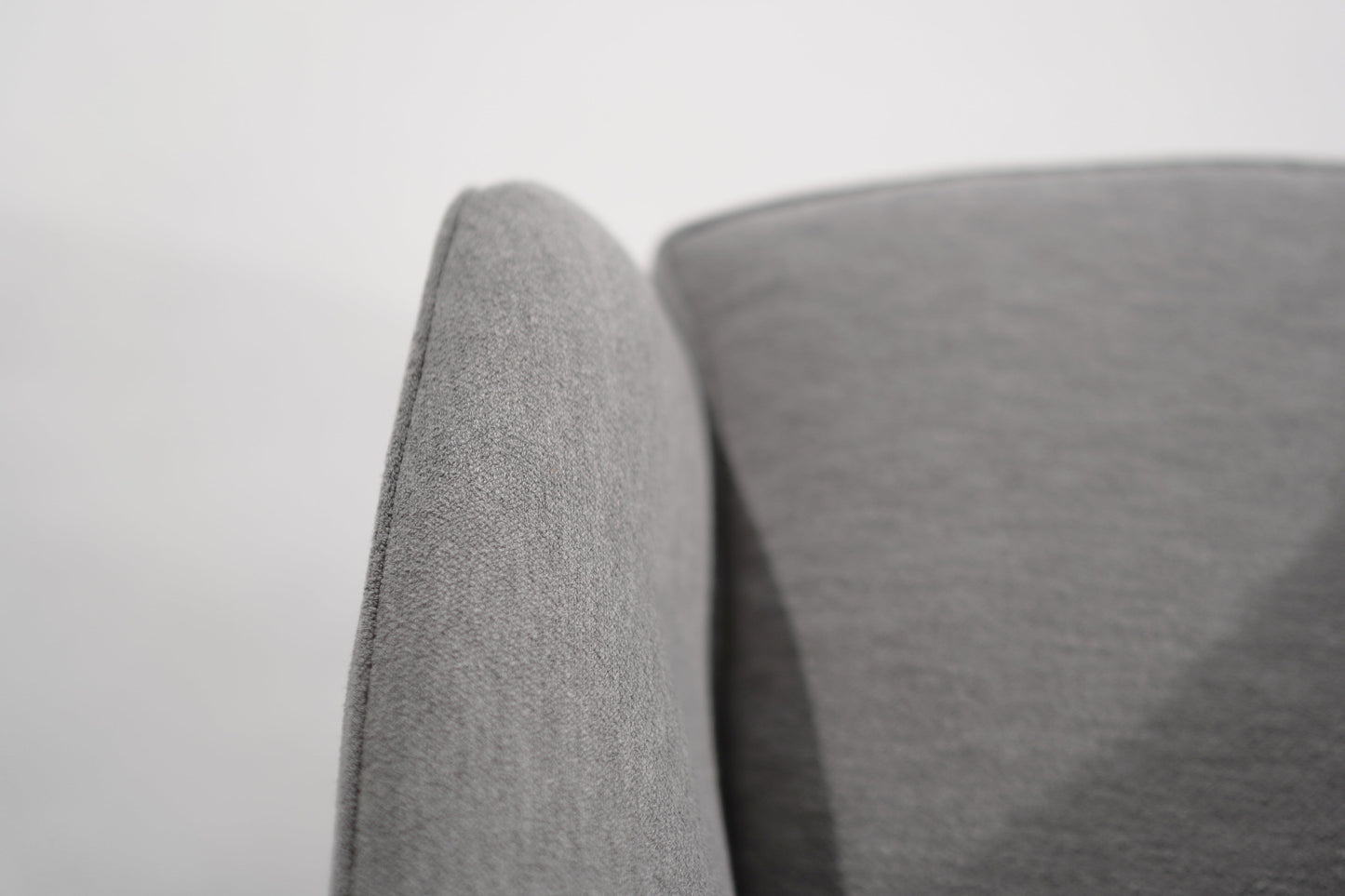 Set of Swivel Tilt Lounge Chairs by Milo Baughman, C. 1960s