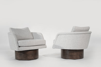 Set of Swivel Lounges on Walnut Supports by Leon Rosen, C. 1970s