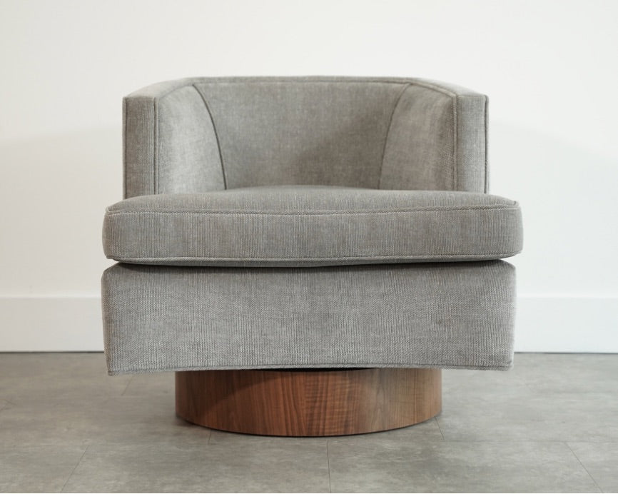 Set of Swivel Chairs in Walnut and Linen by Harvey Probber, C. 1950s