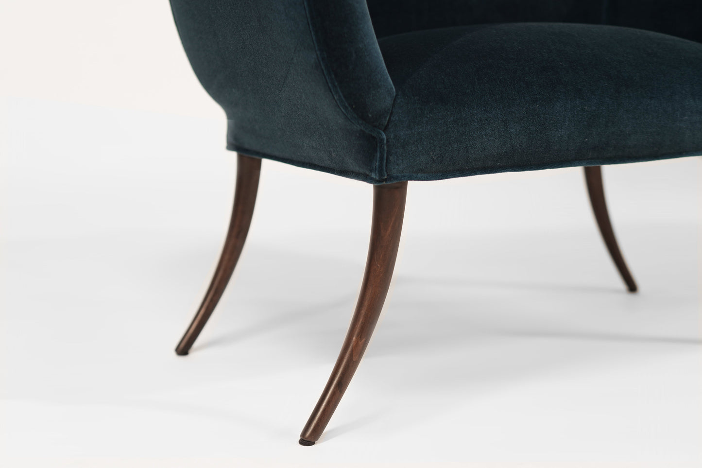 T.H. Robsjohn-Gibbings Attributed Neoclassical Style Klismos Settees, C. 1940s