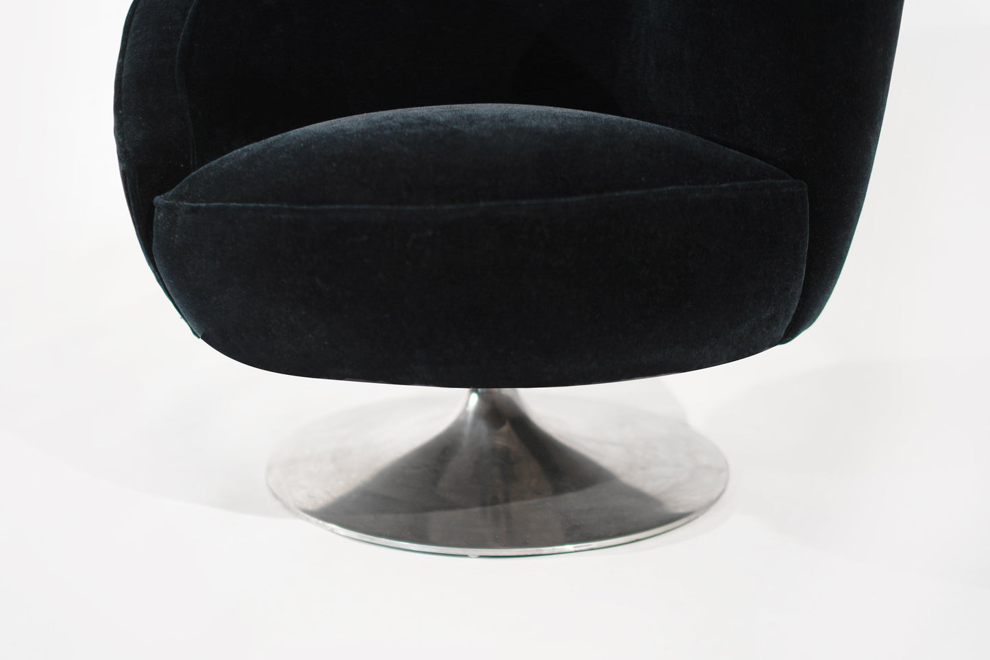 Set of Corkscrew Swivel Lounge Chairs by Vladimir Kagan in Mohair. C. 1970s