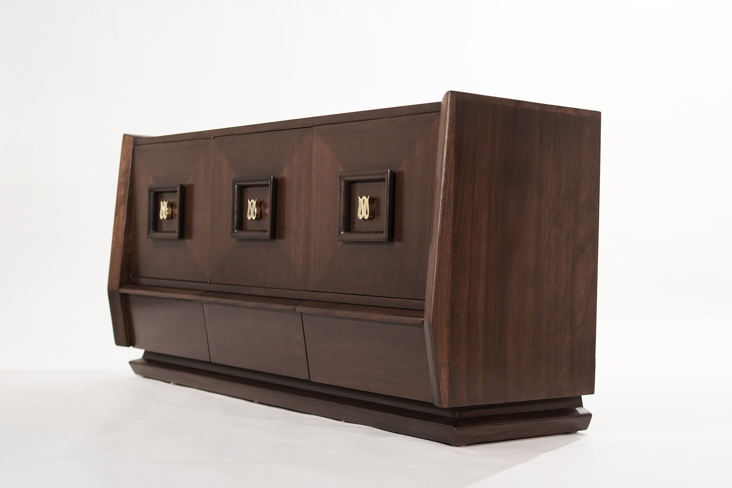 Modernist Dresser in Walnut, Italy 1950s