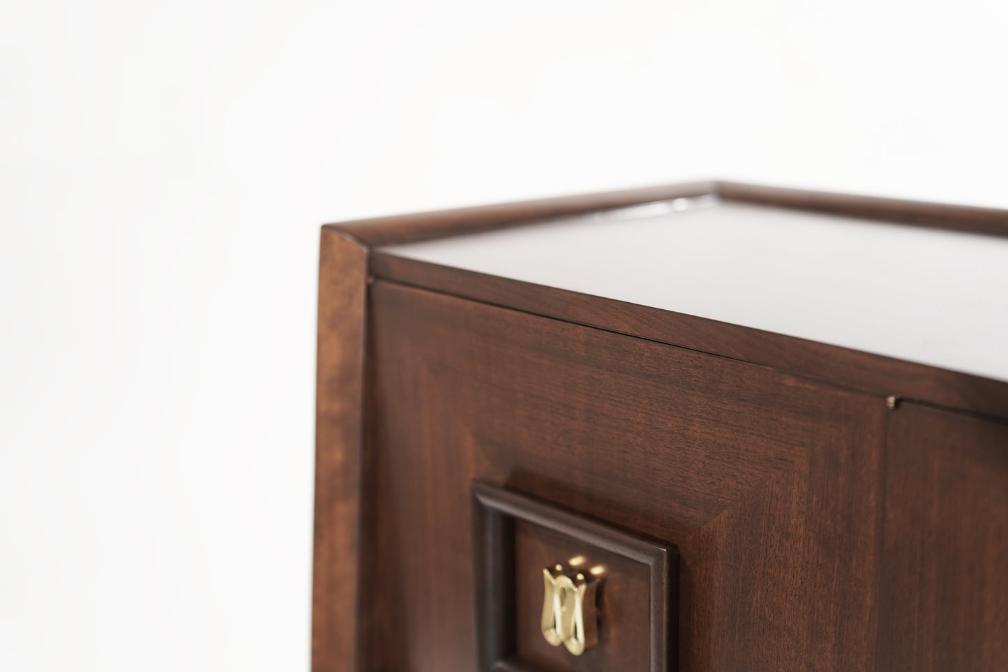 Modernist Dresser in Walnut, Italy 1950s